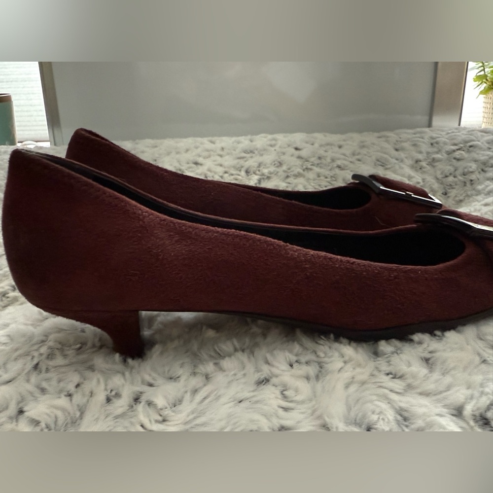 Prada Brown Leather Loafers Classic Flats - Picture 2 of 5